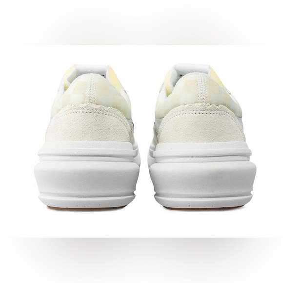 Vans Old Skool Overt CC Platform Shoe Sneaker White Check Mens 3.5 Womens 5 new - Picture 2 of 9